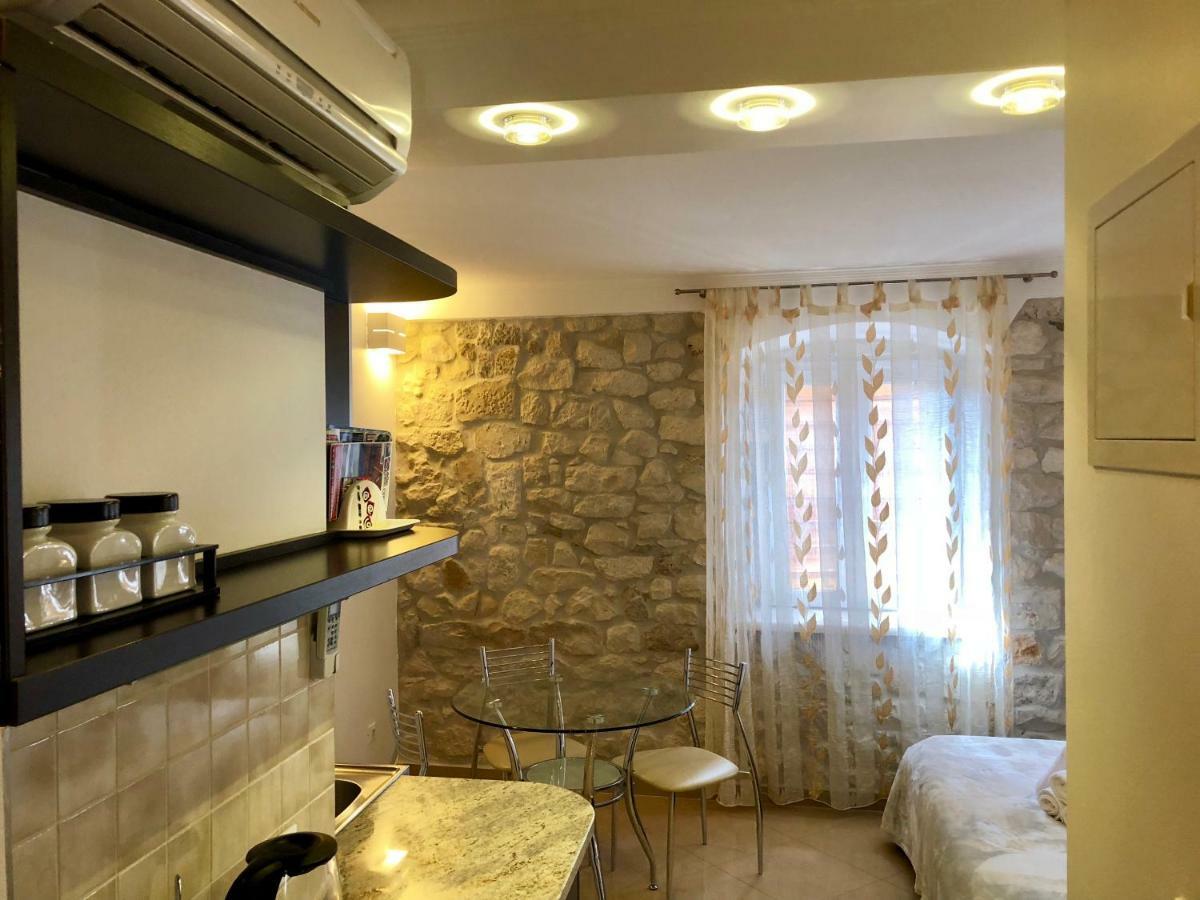Apartments Feral Trogir Exterior photo